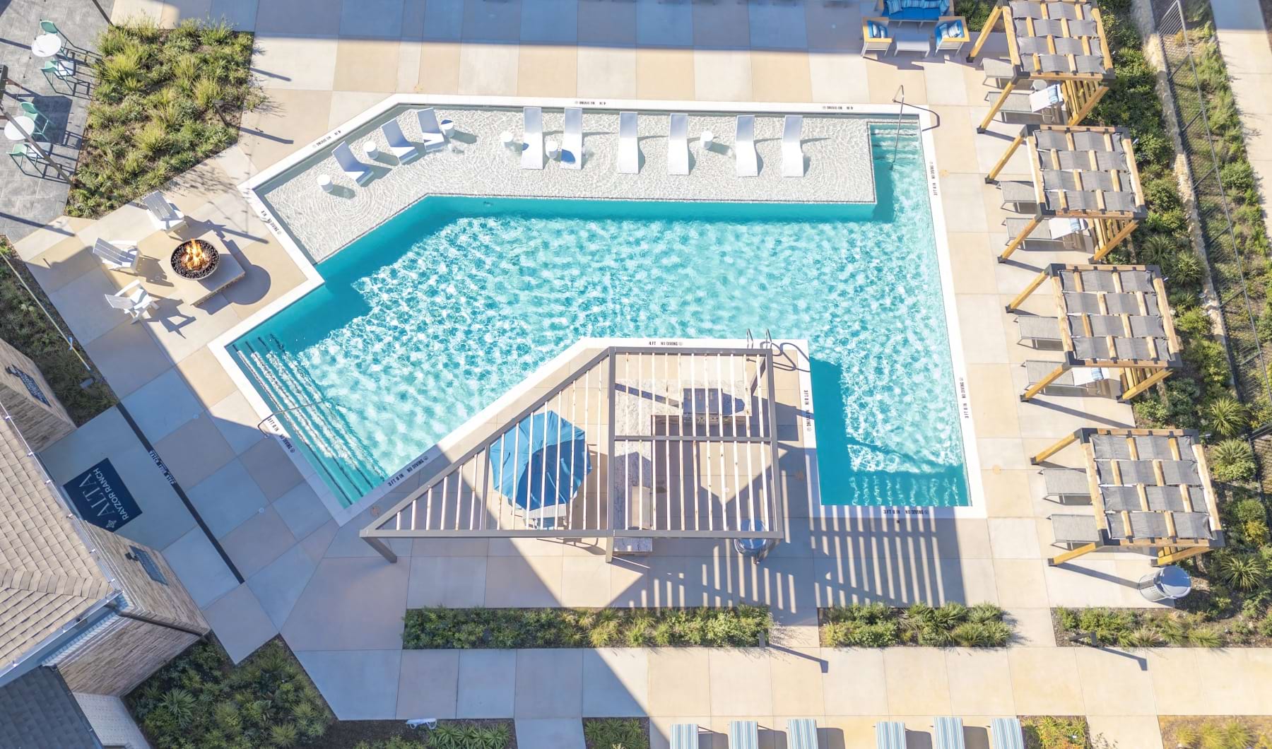 Rayzor Ranch Denton Apartments For Rent | Alta Rayzor Ranch